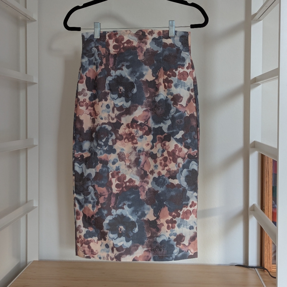 TOV Los Angeles Floral Print Midi Pencil Skirt